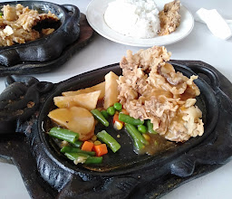 Waroeng Steak and Shake photo
