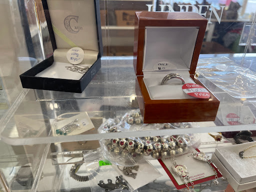 Thrift Store «The Salvation Army Family Store & Donation Center», reviews and photos, 501 Plum St, Red Wing, MN 55066, USA