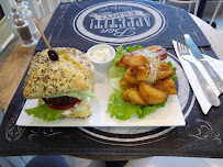Hamburger du Restaurant végétalien Sweet Rawmance à Paris - n°15