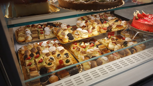 Pastelería y Confitería Valencia Ultramar en Ferrol, La Coruña
