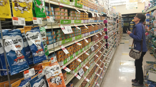 Pet Supply Store «Pet Supplies Plus», reviews and photos, 305 Sidney Baker St S #400, Kerrville, TX 78028, USA