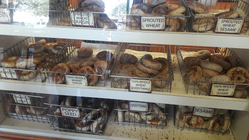 Shopping Mall «Gateway Plaza», reviews and photos, 21929 Ventura Blvd, Los Angeles, CA 91364, USA