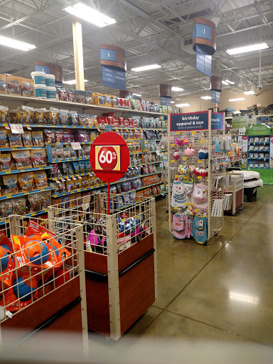 Pet Supply Store «PetSmart», reviews and photos, 104 Dettro Dr, Mattoon, IL 61938, USA