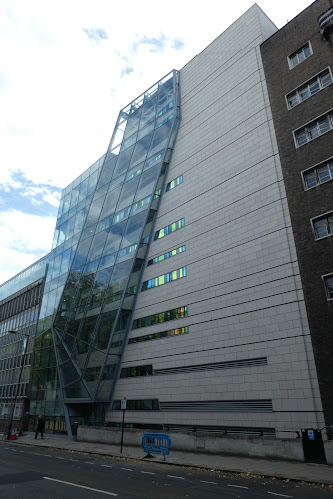 Reviews of UCL Great Ormond Street Institute of Child Health in London - Hospital