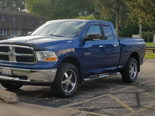 Used Car Dealer «Simotes Motor Sales & Service», reviews and photos, 300 Ridge Rd, Minooka, IL 60447, USA