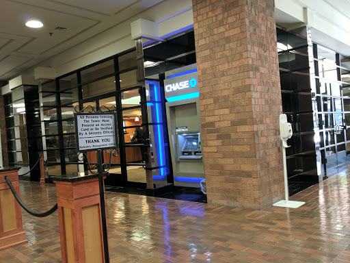 The Shoppes at Akron Centre