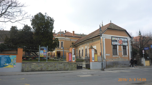 Értékelések erről a helyről: Dunaparti Művelődési Ház, Szentendre - Könyvtár