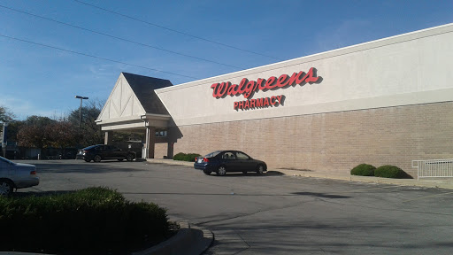 Shopping Mall «New Landing Mall», reviews and photos, Troost Ave & E Meyer Blvd, Kansas City, MO 64131, USA