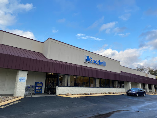 Thrift Store «Goodwill», reviews and photos