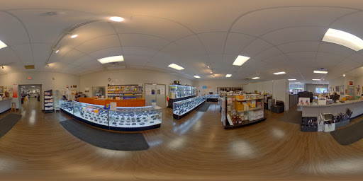 Camera Store «Roberts Camera», reviews and photos, 220 E St Clair St, Indianapolis, IN 46204, USA