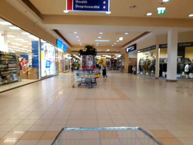 TESCO Bicske Hipermarket - Szupermarket