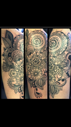 Tattoo Shop «Altered Art Tattoo & Piercing», reviews and photos, 1600 S Delsea Dr, Vineland, NJ 08360, USA