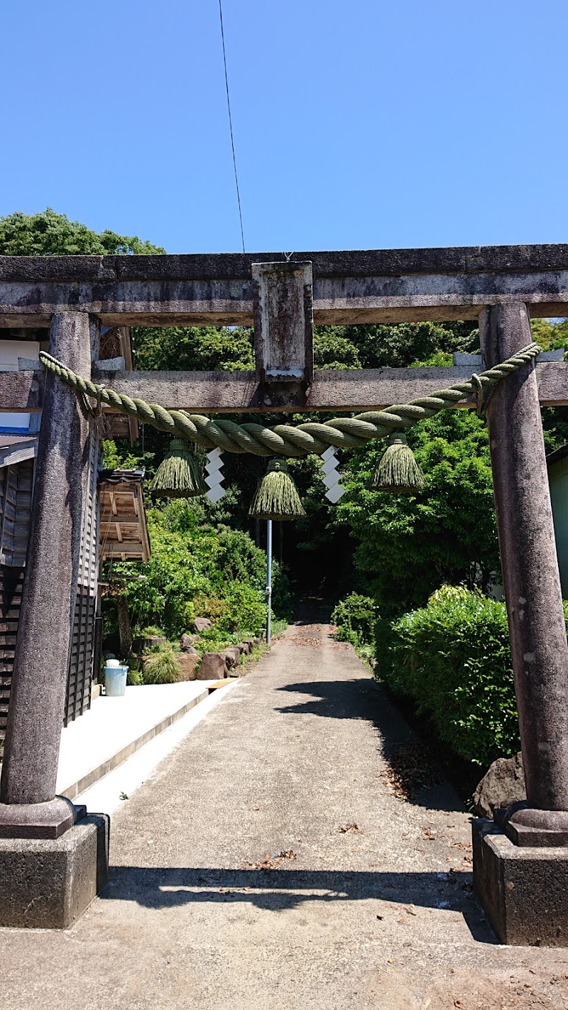 新崎白山神社