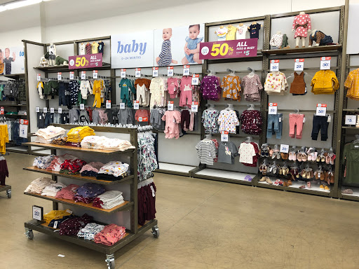 Clothing Store «Old Navy», reviews and photos, 1825 N Pebble Creek Pkwy, Goodyear, AZ 85395, USA