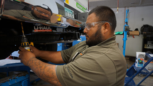 Truck Rental Agency «U-Haul Moving & Storage of Inglewood», reviews and photos, 964 South La Brea Ave, Inglewood, CA 90301, USA