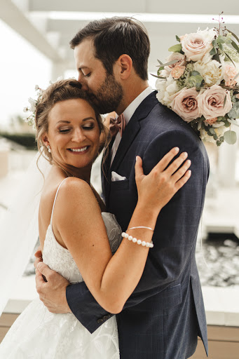 Clothing Alteration Service «Malindy Elene Bridal Boutique», reviews and photos, 2109 W Kennedy Blvd, Tampa, FL 33606, USA