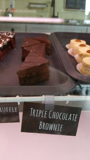 Bakery «Simply Desserts», reviews and photos, 14035 Promenade Commons St, Gainesville, VA 20155, USA