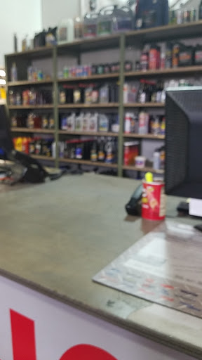 Auto Parts Store «Car Parts Warehouse», reviews and photos, 5200 W 130th St, Brook Park, OH 44142, USA