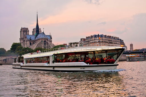 Bateaux-Mouches
