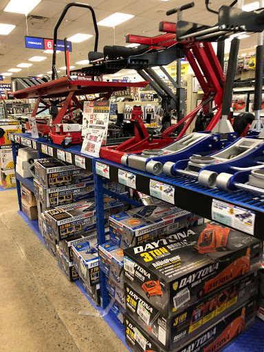Hardware Store «Harbor Freight Tools», reviews and photos, 1011 Commerce Blvd, Dickson City, PA 18519, USA