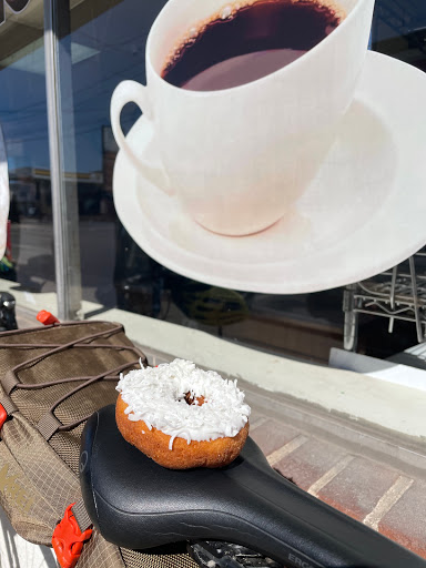 Donut Shop «Suzy-Jo Donuts», reviews and photos, 49 E 4th St, Bridgeport, PA 19405, USA