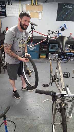 Bicycle Repair Shop «The Bearings Bike Shop», reviews and photos, 982 Murphy Ave SW, Atlanta, GA 30310, USA