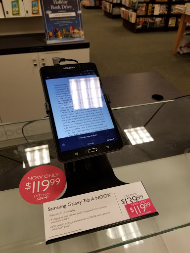 Book Store «Barnes & Noble», reviews and photos, 1980 N Dixie Hwy, Elizabethtown, KY 42701, USA