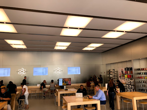 Computer Store «Apple New Haven», reviews and photos, 65 Broadway, New Haven, CT 06511, USA