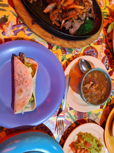 Manuels Mexican Restaurant & Taqueria image 10