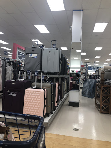 Department Store «Marshalls», reviews and photos, 211 Gloucester Crossing Rd, Gloucester, MA 01930, USA