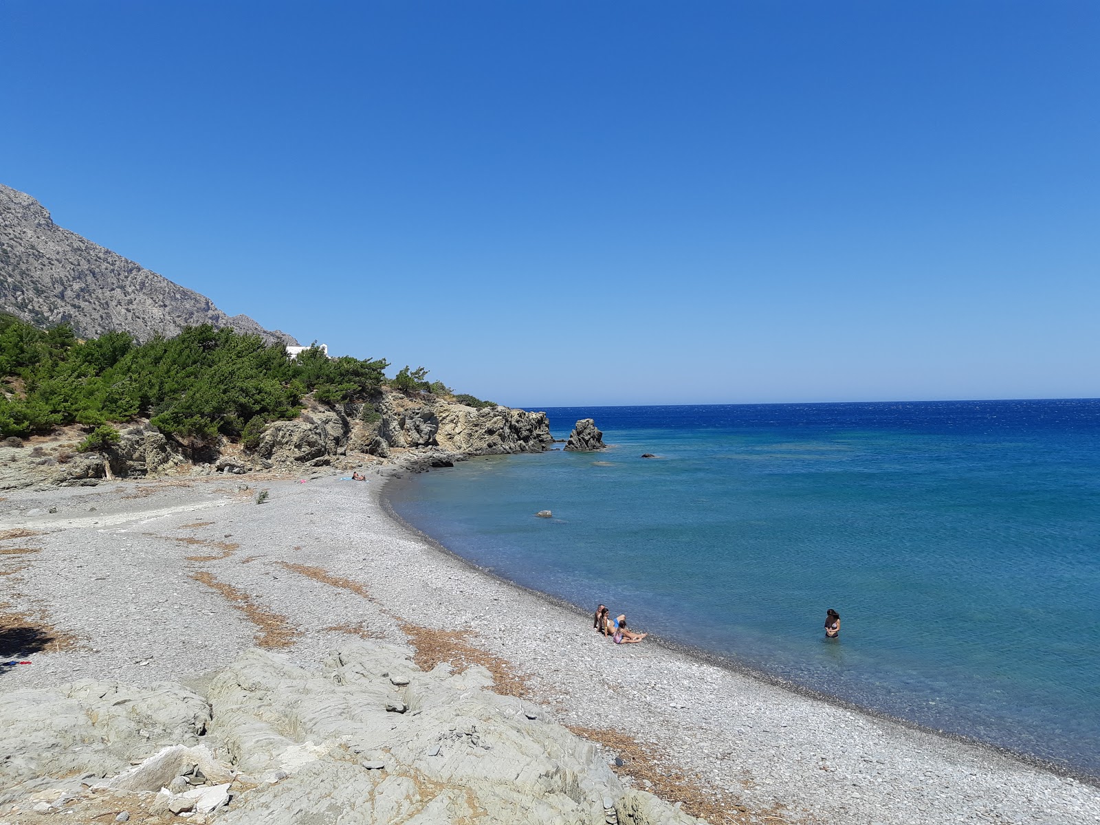 Foto de Vananta beach con guijarros grises superficie