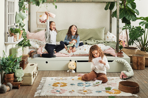 Clothing Store «H&M», reviews and photos, 397 E Sailer Dr, San Mateo, CA 94403, USA