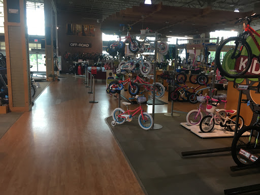 Bicycle Store «Bicycle Garage Indy & BGI Fitness», reviews and photos, 4340 E 82nd St, Indianapolis, IN 46250, USA