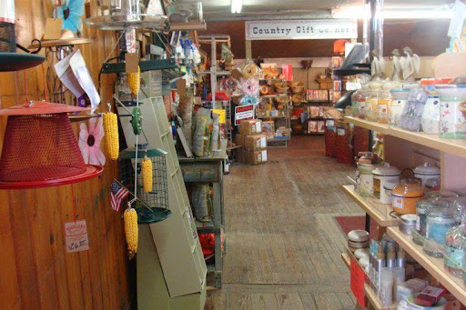 Animal Feed Store «Highland Holly Feed & Supply», reviews and photos, 217 E Livingston Rd, Highland, MI 48357, USA