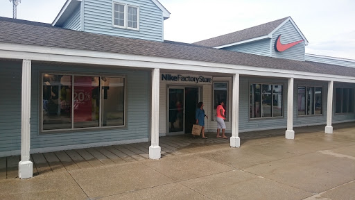Clothing Store «Nike Factory Store», reviews and photos, 917 Lighthouse Pl, Michigan City, IN 46360, USA