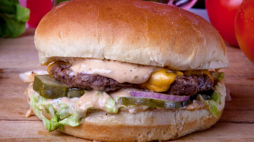 Georgie Porgie's Treefort Restaurant - Oak Creek