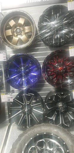 Truck Accessories Store «4 Wheel Parts Performance Center - Indianapolis», reviews and photos, 9470 E Washington St, Indianapolis, IN 46229, USA