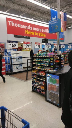 Discount Store «Walmart», reviews and photos, 910 Wolcott St, Waterbury, CT 06705, USA