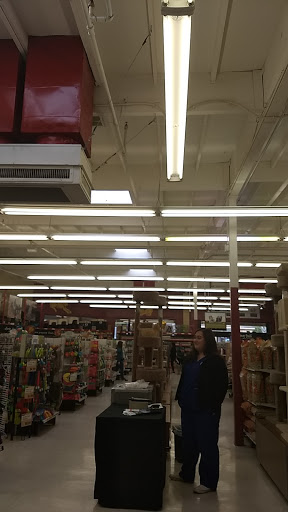 Pet Supply Store «Pet Food Express», reviews and photos, 838 Southampton Rd, Benicia, CA 94510, USA