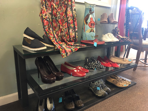 Thrift Store «Assistance League of Greater Placer - Thrift Shop», reviews and photos, 1263 Grass Valley Hwy, Auburn, CA 95603, USA