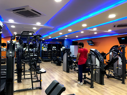 Plus Fitness 24/7 Bodakdev - Devashish Business Park, Level 1, above Mocha Cafe, Bodakdev, Ahmedabad, Gujarat 380015, India