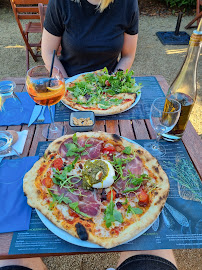 Plats et boissons du Pizzeria la mezzaluna à Ploubazlanec - n°16