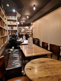 Atmosphère du Restaurant Café Livres à Paris - n°2