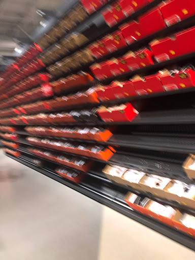 Clothing Store «Nike Clearance Store», reviews and photos, 2573 Old Vineland Rd, Kissimmee, FL 34746, USA