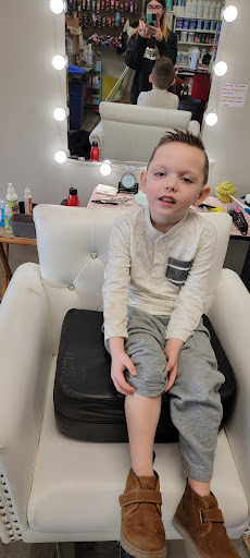 Beauty Salon «Serendipity Salon», reviews and photos, 309 S Hickory Dr, Bloomington, IN 47403, USA