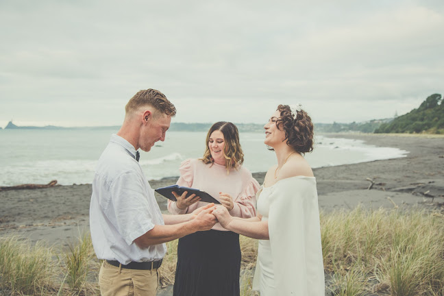 Reviews of Tracey Zehnder - Celebrant in New Plymouth - Event Planner