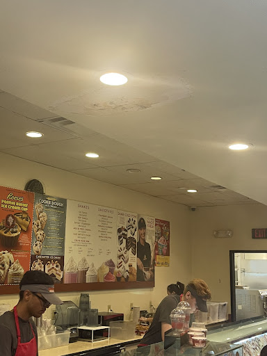 Ice Cream Shop «Cold Stone Creamery», reviews and photos, 15 Blake Blvd, Kissimmee, FL 34747, USA