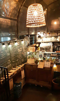 Atmosphère du Café LA PÉNICHE - Slow Food Café à Tournon-sur-Rhône - n°18