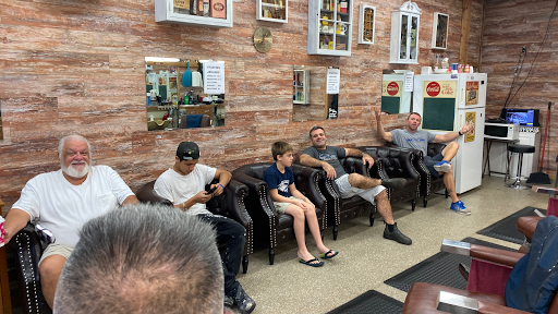 Barber Shop «Silver Clipper Barber Shop», reviews and photos, 512 21st St, Vero Beach, FL 32960, USA