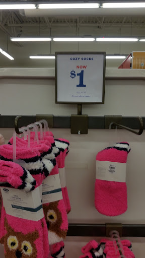 Clothing Store «Old Navy», reviews and photos, 253 Hartford Ave, Bellingham, MA 02019, USA